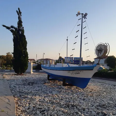 House Near The Dom wakacyjny Periwolia