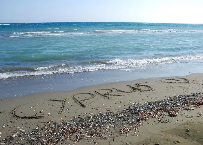 Semesterbostad House Near The Perivolia