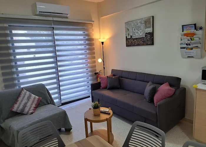 Semesterbostad House Near The Perivolia