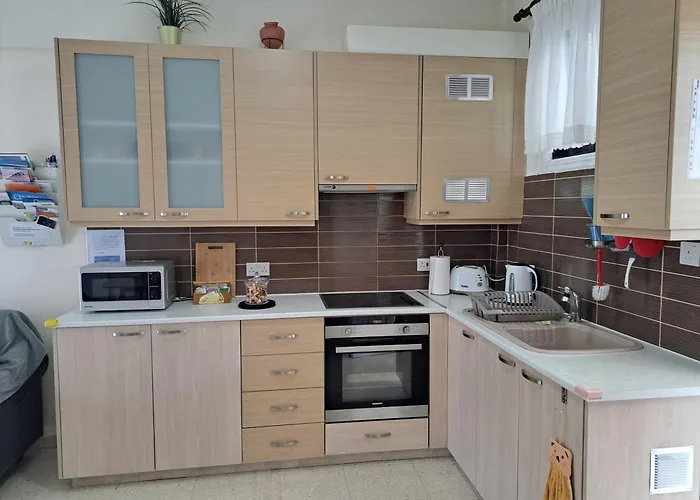 House Near The Semesterbostad