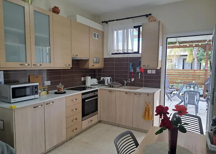 House Near The Semesterbostad Perivolia