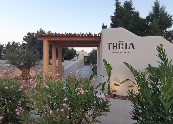 House Near The ペリヴォリア