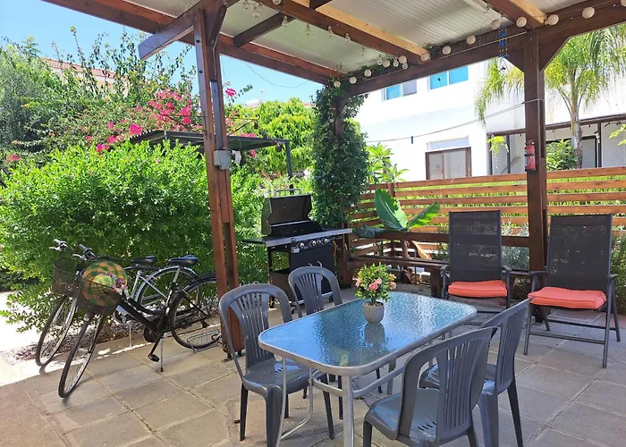 House Near The 別荘 *