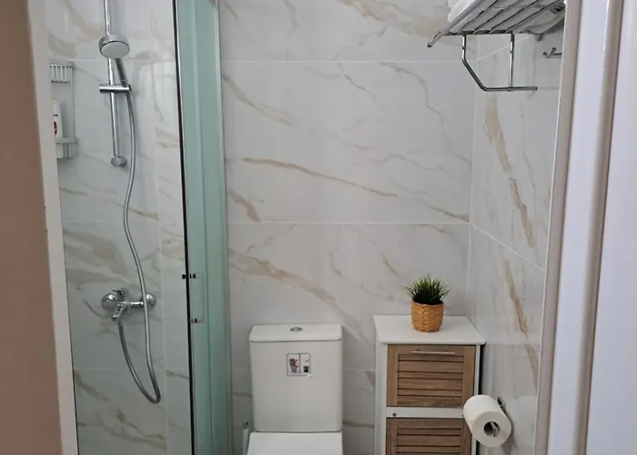 House Near The 別荘 ペリヴォリア